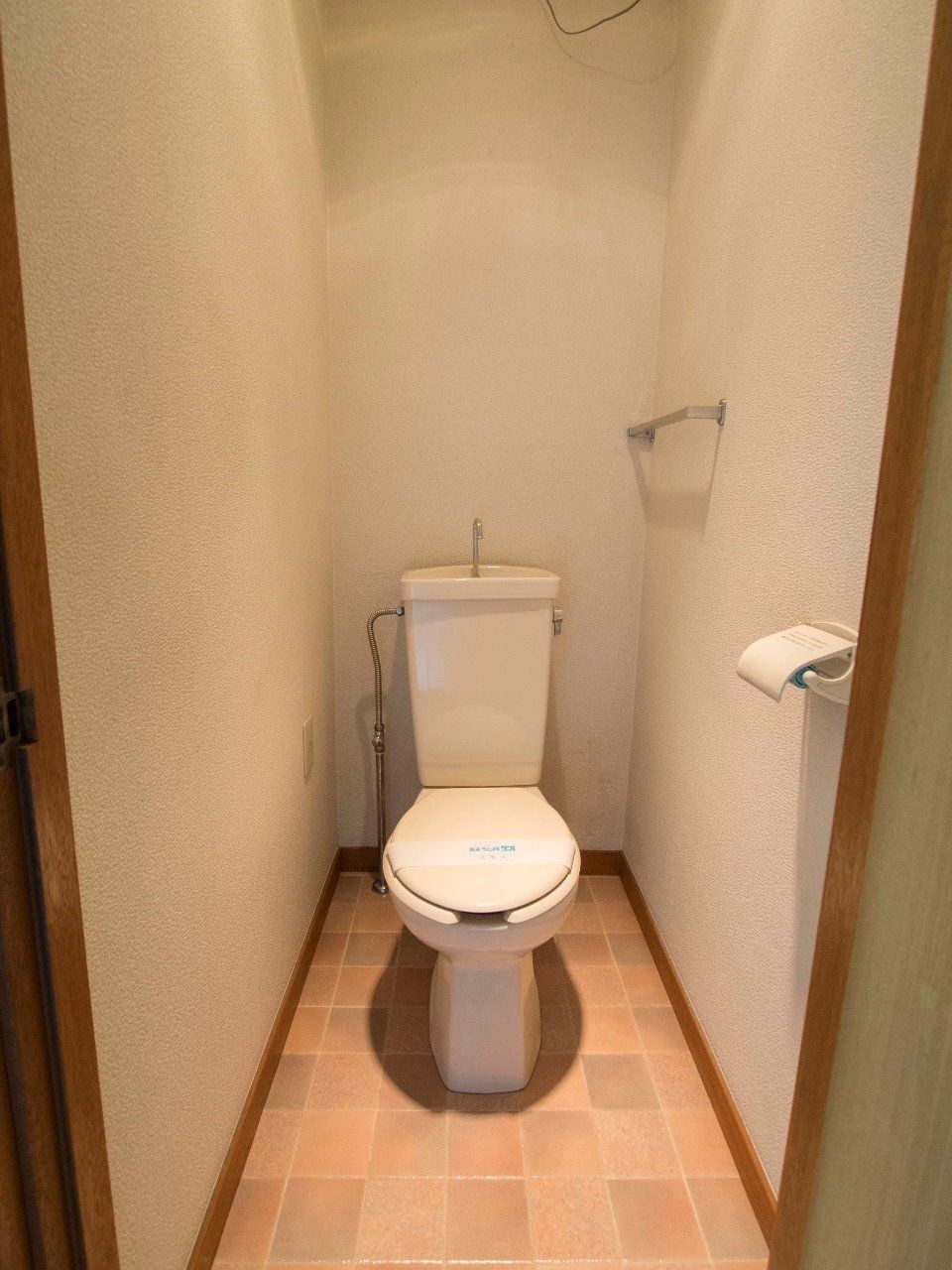 床を張替たトイレ