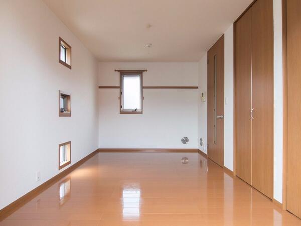 風通しの良いお部屋 3面に窓があるので風が通りやすいお部屋