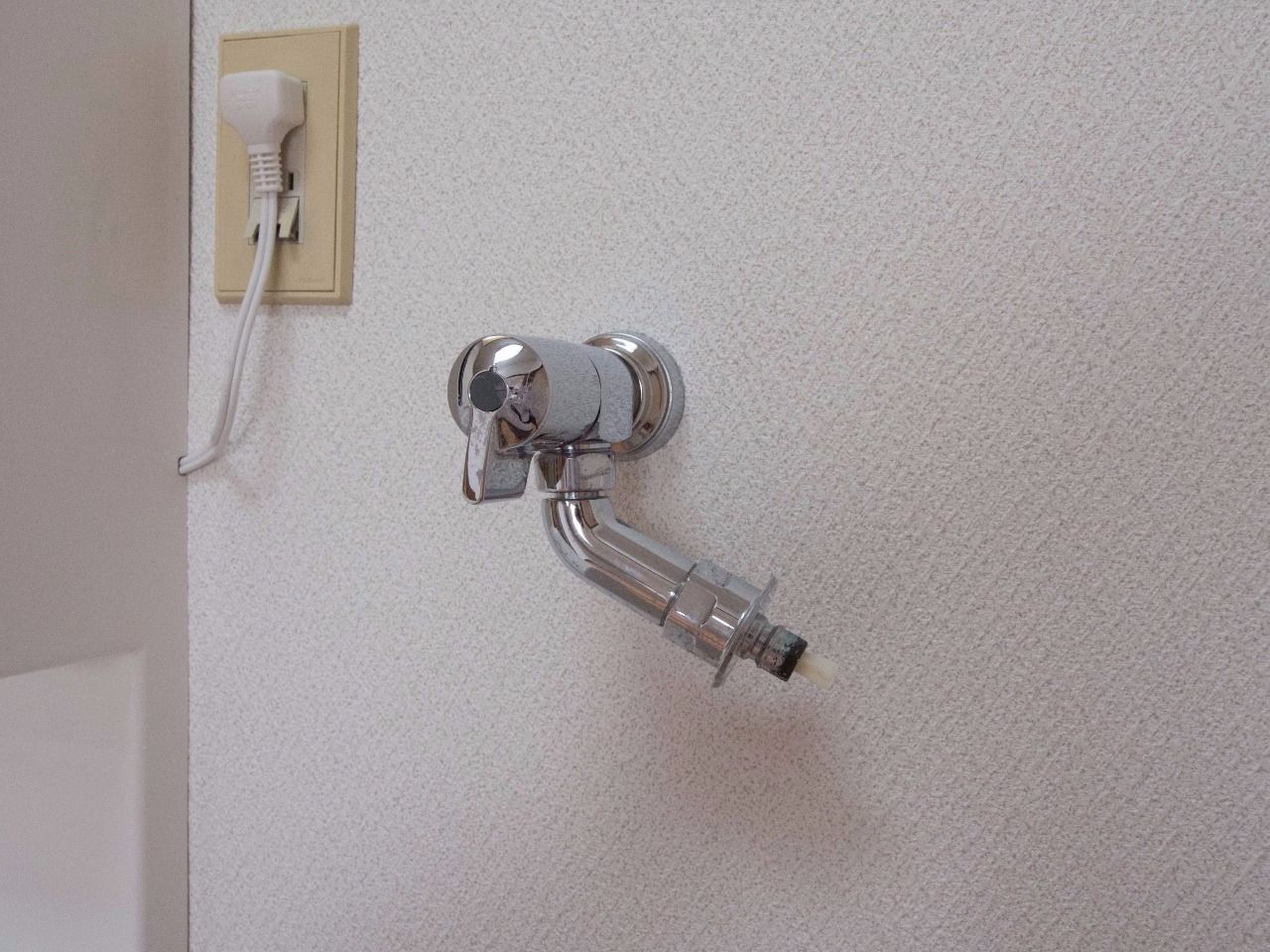 洗濯水栓はワンタッチ式 洗濯ホースの取付が簡単な洗濯水栓