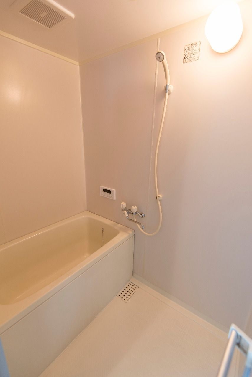 自動お湯張り機能付き浴室