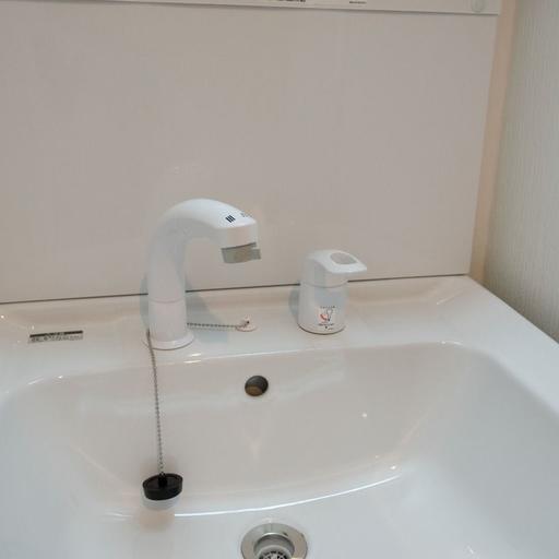 洗面水栓 水流の調節が可能なシャワー付水栓