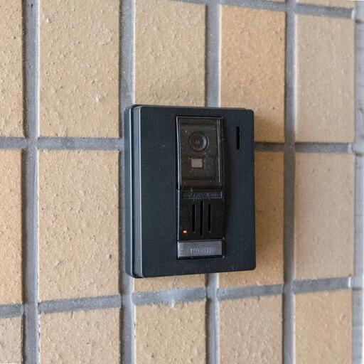 カメラ付インターホン 来訪者を写してくれます