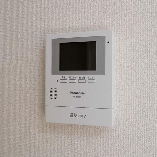 室内のインターホン きちんと来訪者の姿を確認できる
