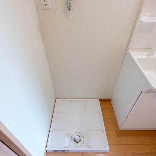 洗濯機置場 防水パンのある室内洗濯機置場