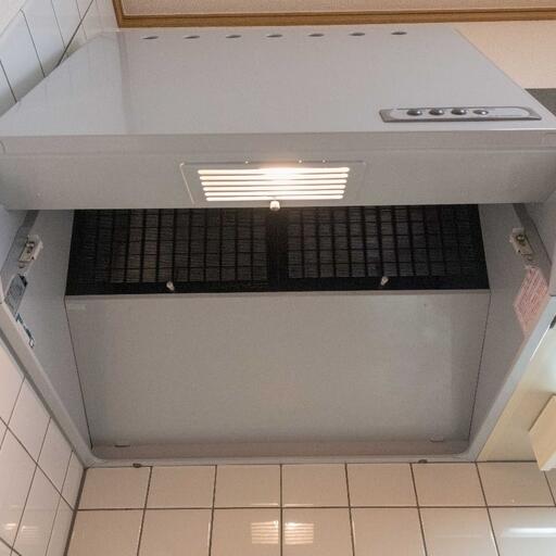キッチン換気扇 お手入れが簡単なレンジフードタイプ
