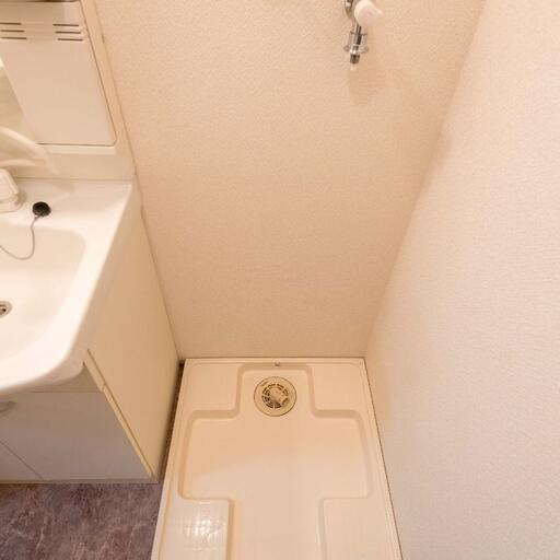 洗濯機置場 防水パンのある室内洗濯機置場