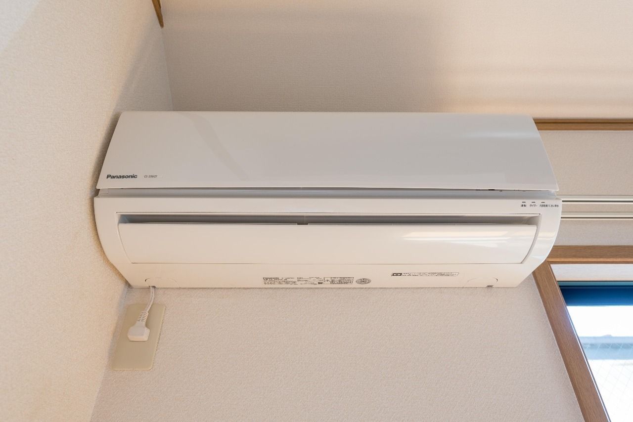 エアコン(Panasonic製) 2016年製、品番:CS-256CF-W