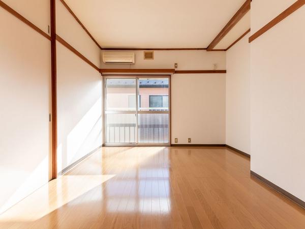 6.5帖の洋室 南向きで陽当り良好なお部屋