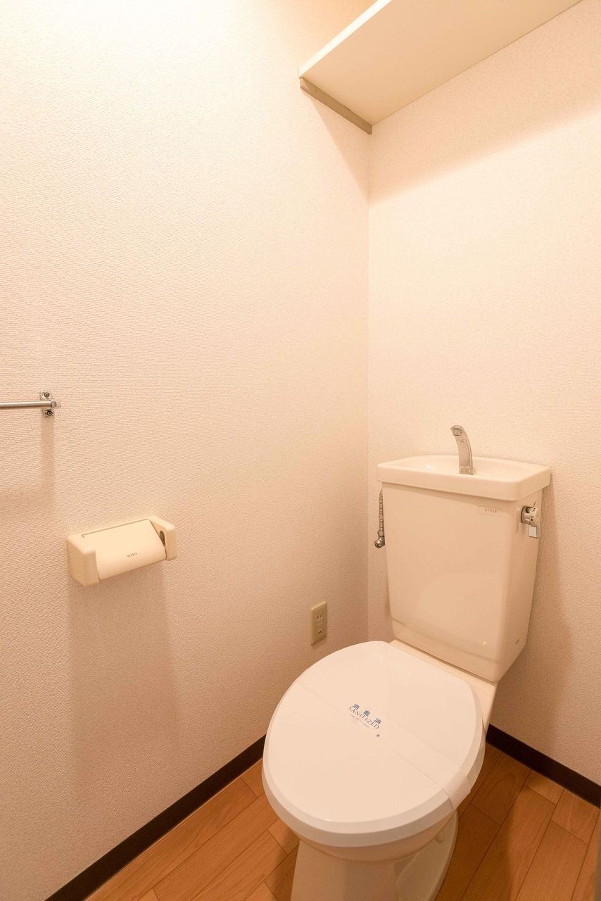 上棚付のトイレ