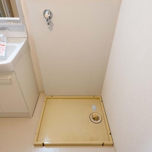 洗濯機置場 洗面台横の室内洗濯機置場