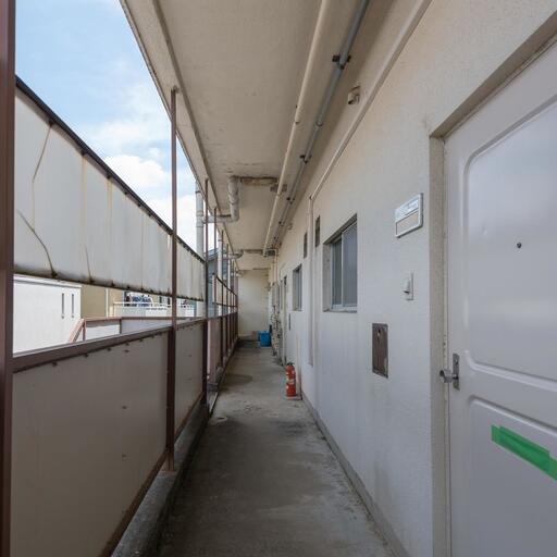 共用廊下 2階の共用廊下