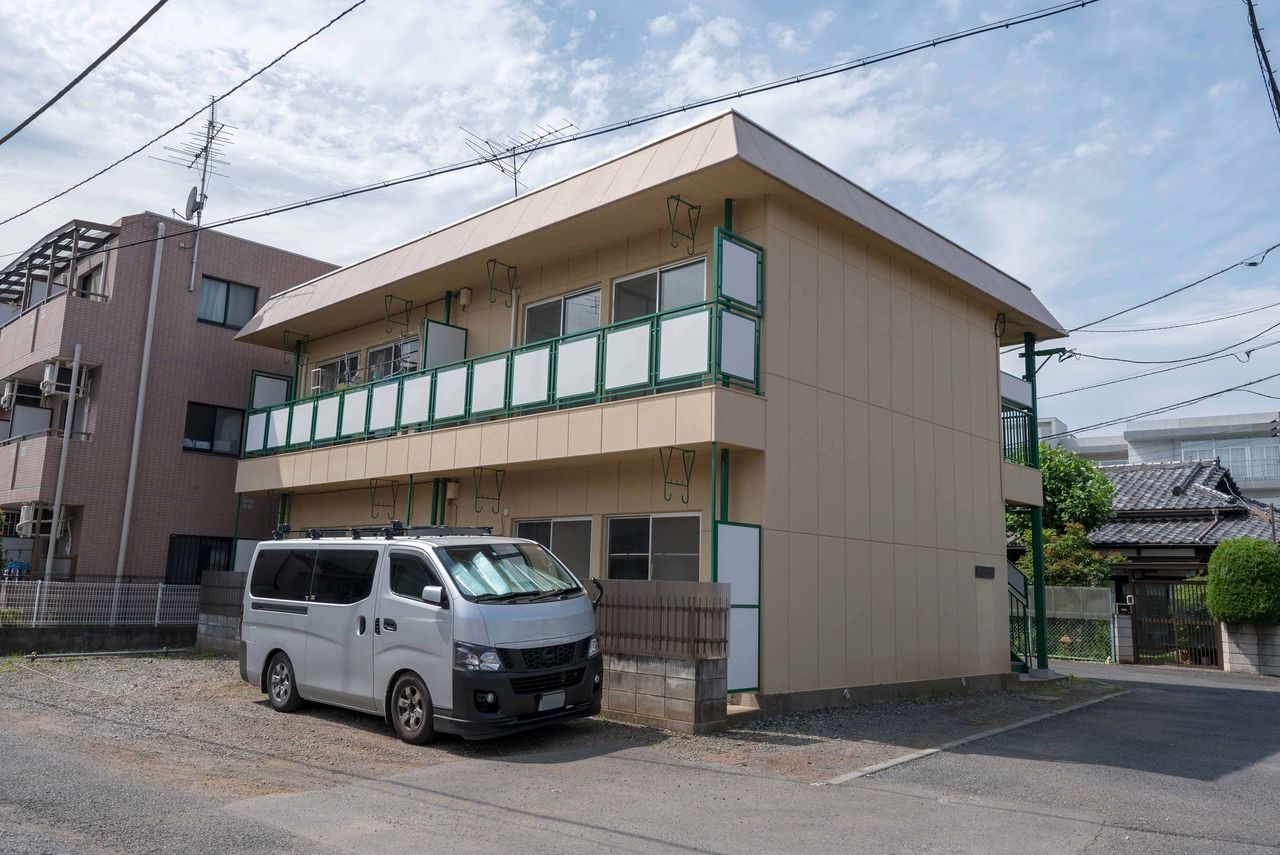 アイビーハウス 外観 敷地内に駐車スペースのある建物