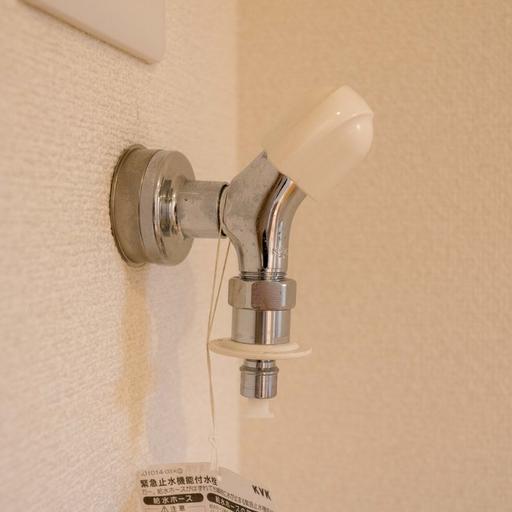ワンタッチタイプの洗濯水栓 ホースの取付が簡単な洗濯水栓