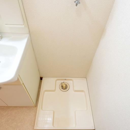 室内洗濯機置場 防水パンのある洗濯機置場