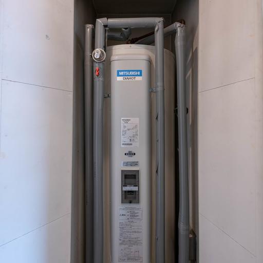 オール電化ならではの電気温水器 割安な夜間電力でお湯を沸きあげます