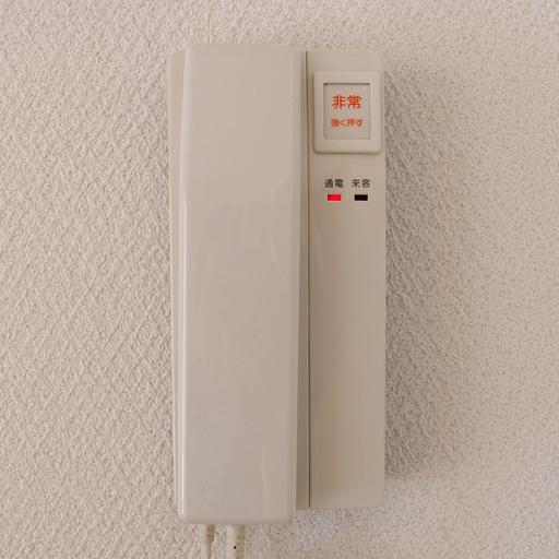 室内のインターホン受話器 玄関まで行かなくても来訪者の確認が可能