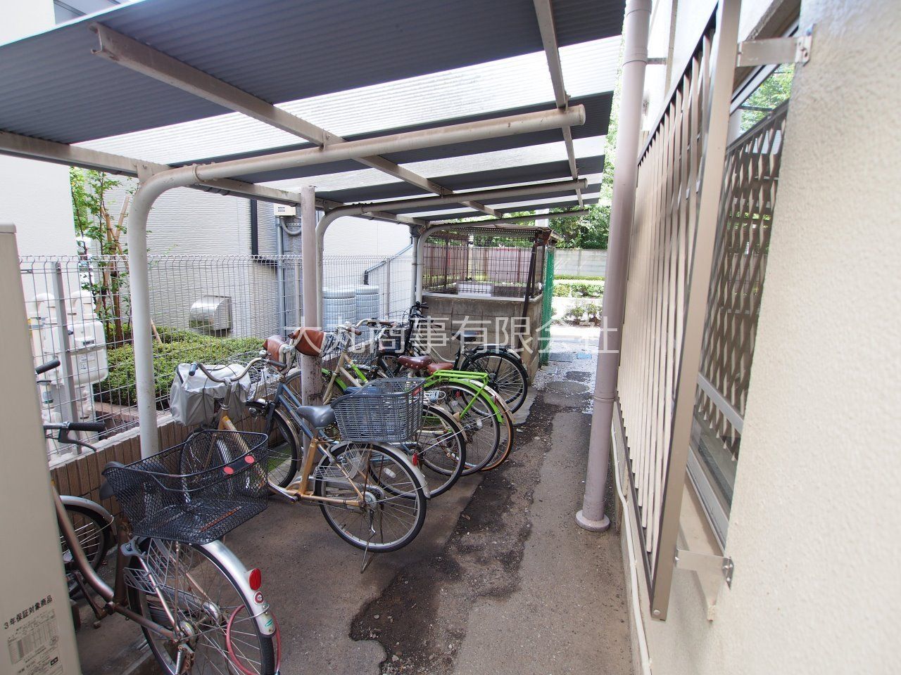 自転車置場 屋根のある自転車置場