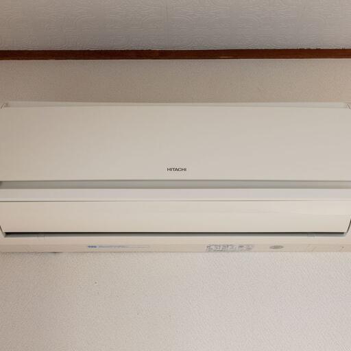 洋室のエアコン(日立製) 形式:RAS-KJ25B(W)、2012年製