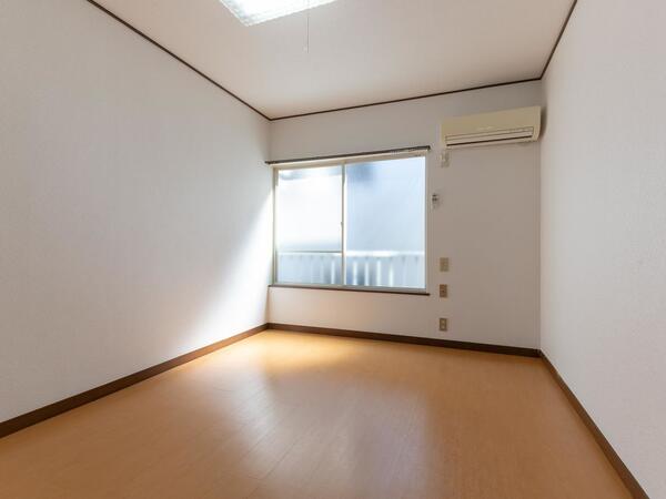 6帖の洋室 東向きのお部屋