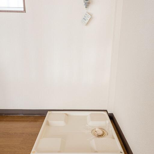 洗濯機置場 ドラム式も対応可能な防水パン