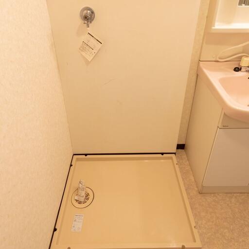 洗濯機置場 防水パンのある室内洗濯機置場