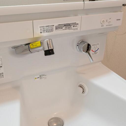 お手入れがラクな洗面水栓 水栓の立上がりが無いのでお掃除ラクラク