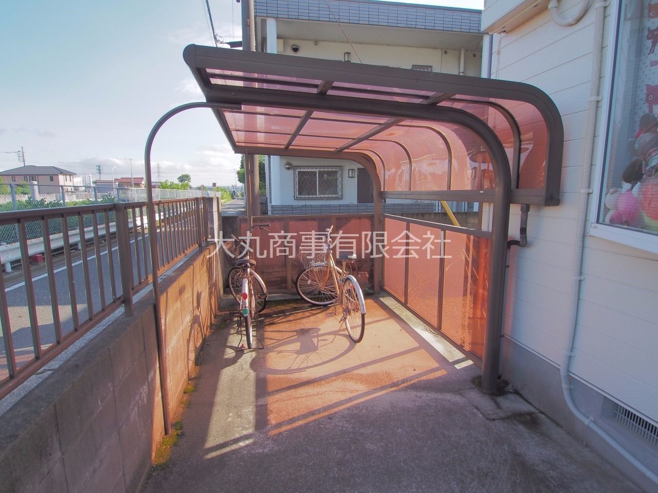 自転車置場 屋根付の自転車置場