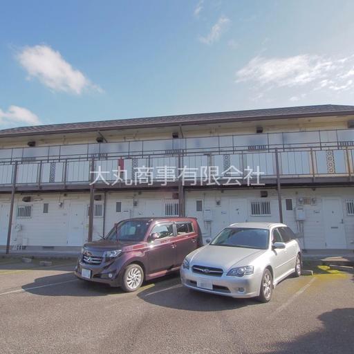 ミルキーウェイ 敷地内駐車場でクルマ派も安心