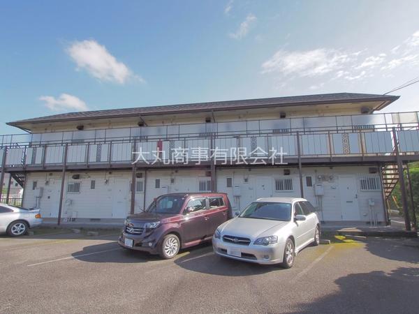 ミルキーウェイ 敷地内駐車場でクルマ派も安心