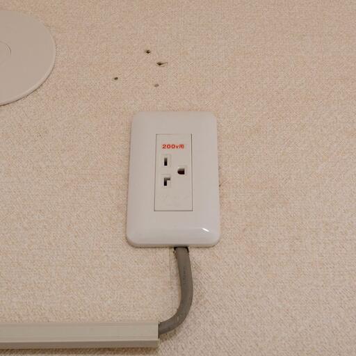 リビングのエアコン電源 お部屋をすぐに快適にできる200Vコンセント