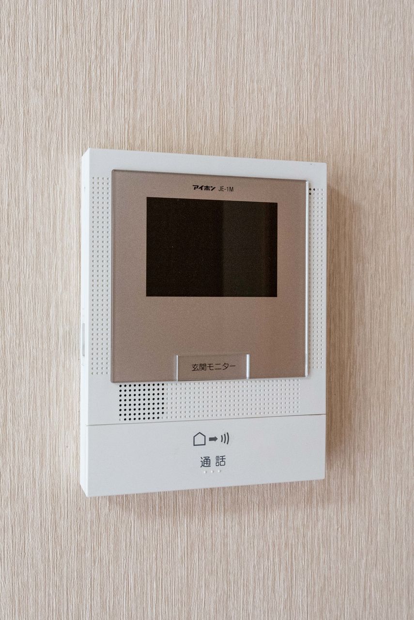 インターホン受話器 玄関外の様子がわかるモニター付