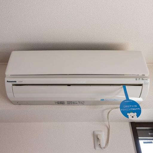 7.5帖洋室のエアコン(Panasonic製) 品番:CS-222CF-W、2012年製