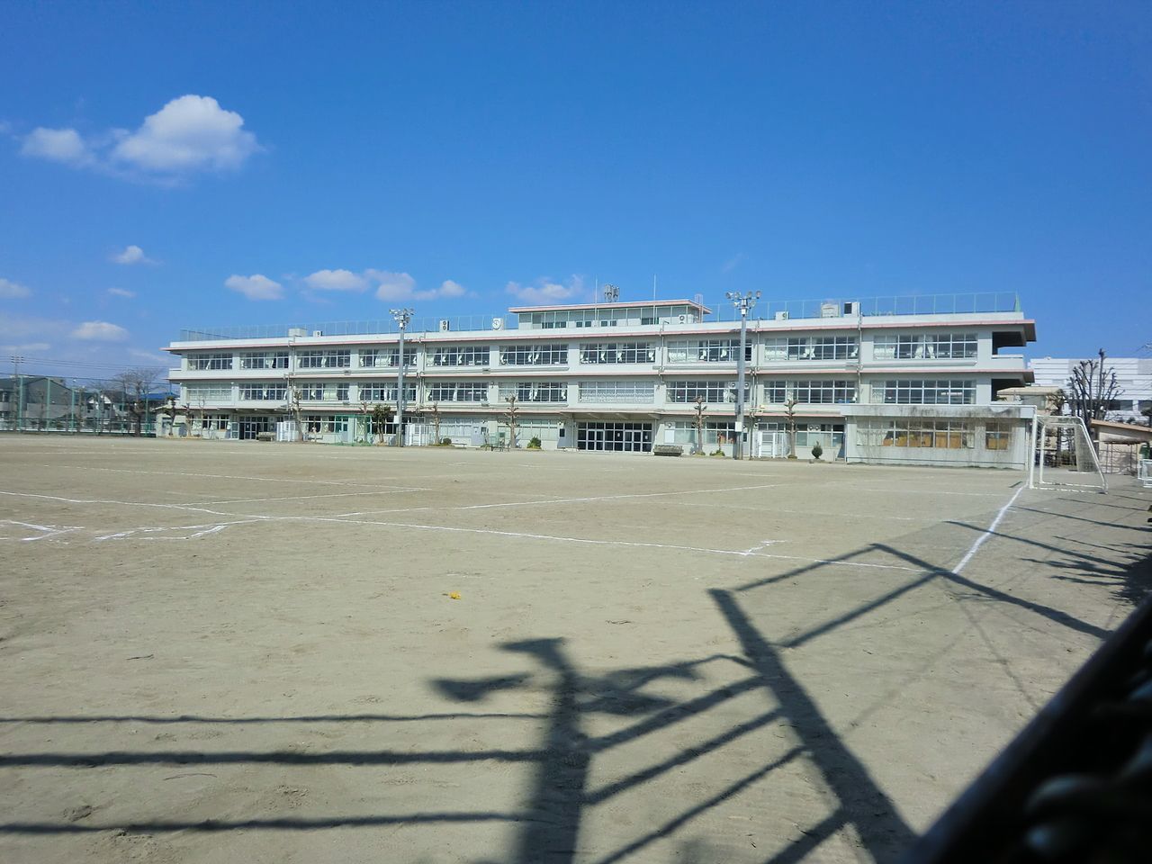 ラフェリオ立川の学区内中学校