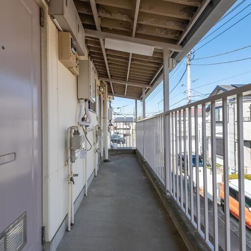 共用廊下 スッキリと整えられた共用部