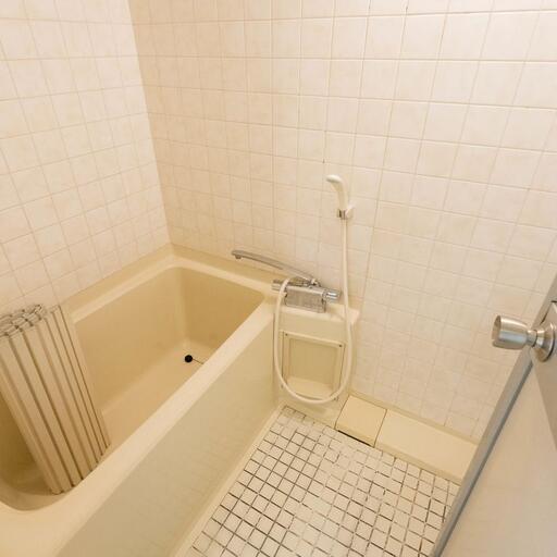 バスルーム 水栓は使い勝手の良い混合水栓