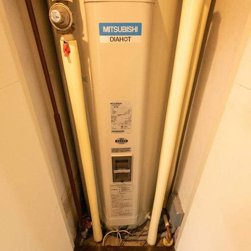 オール電化ならではの温水器 割安な夜間電力でお湯を沸きあげます