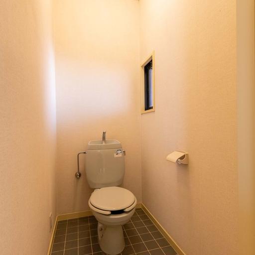 トイレ 窓のあるトイレで換気も良好