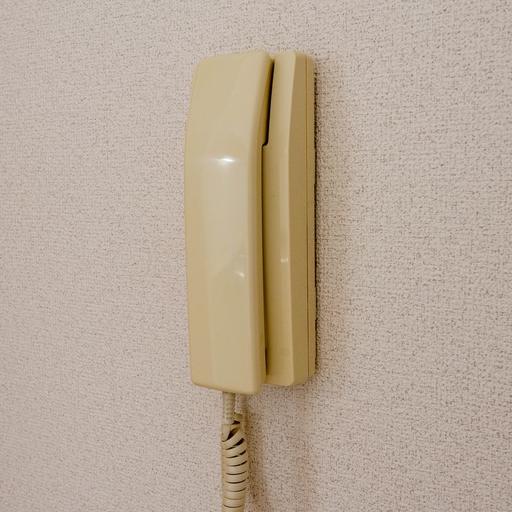 インターホン室内受話器 リビング脇に設置してある受話器