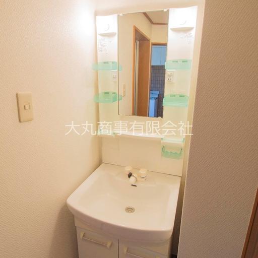洗面台 収納段付き洗面化粧台