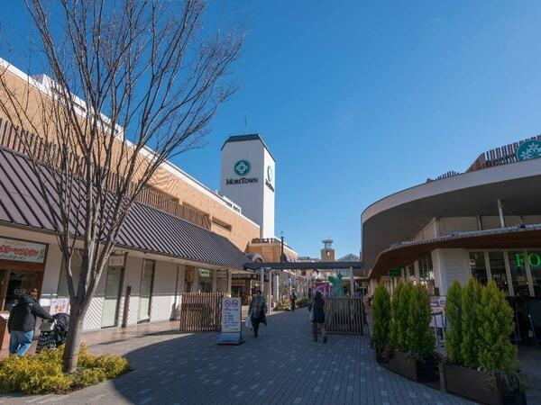 中神駅隣の昭島駅前のショッピングモール