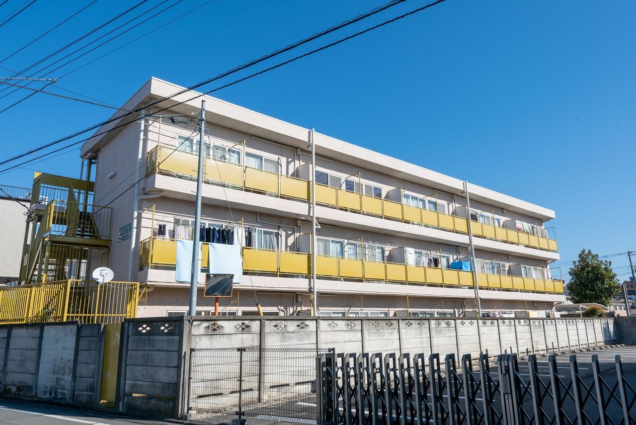 コーポよりや 外観 立川駅南口から徒歩10分の建物