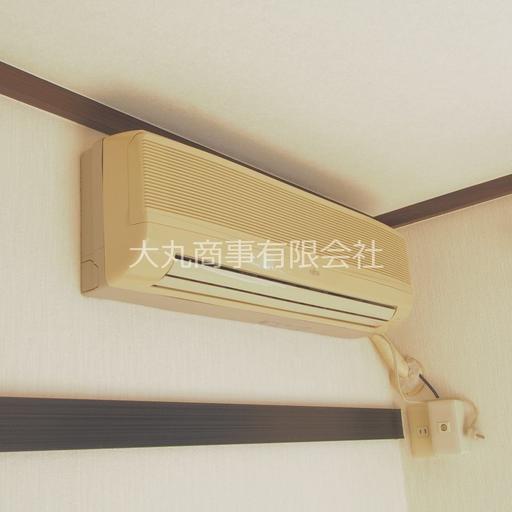 6帖和室のエアコン 富士通製(AS222PBY、2002年製)