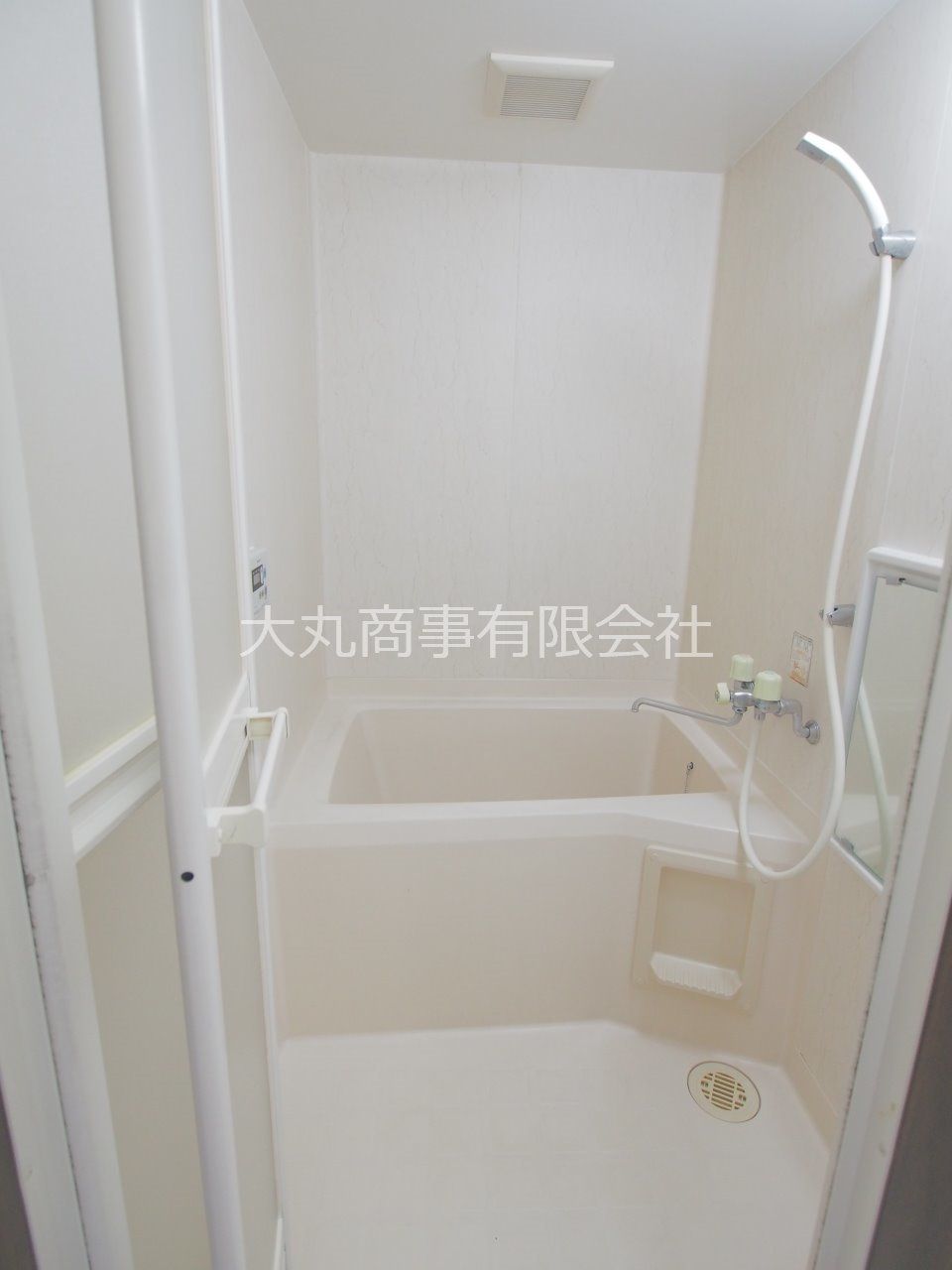 バスルーム ユニット式で冬は重宝します
