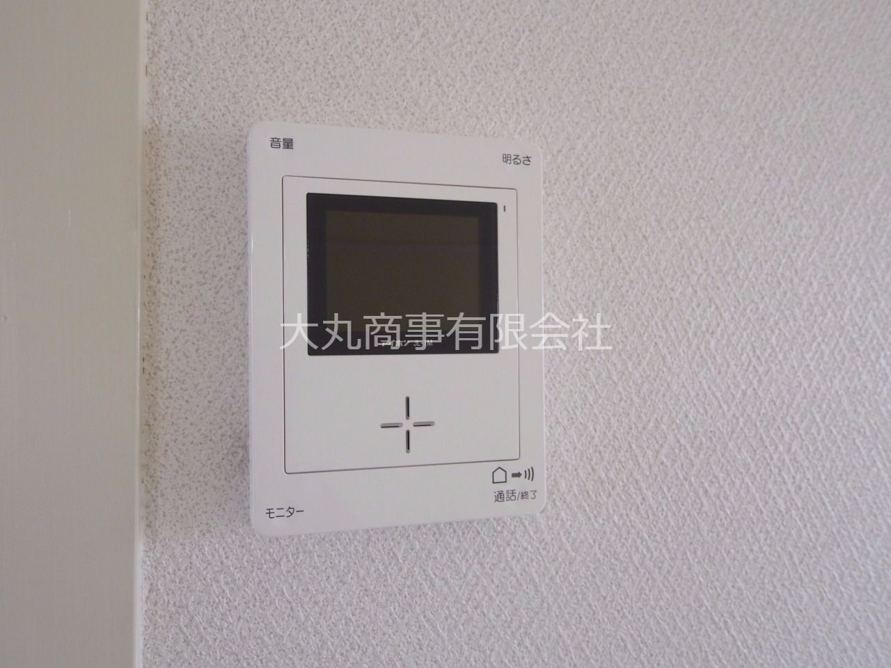 室内のインターホン TVモニター付インターホンで来訪者を確認できます