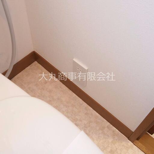 トイレ内もコンセントあり 温水洗浄便座の利用時に便利なトイレ内コンセント