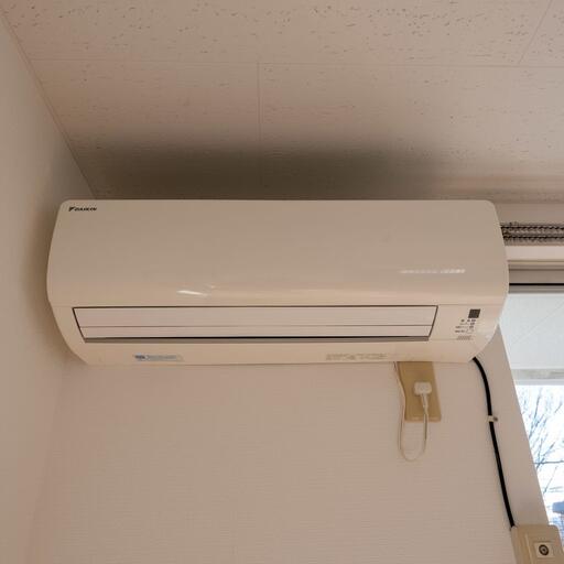 エアコン(ダイキン製) 機種名:F28PTES-W、2013年製