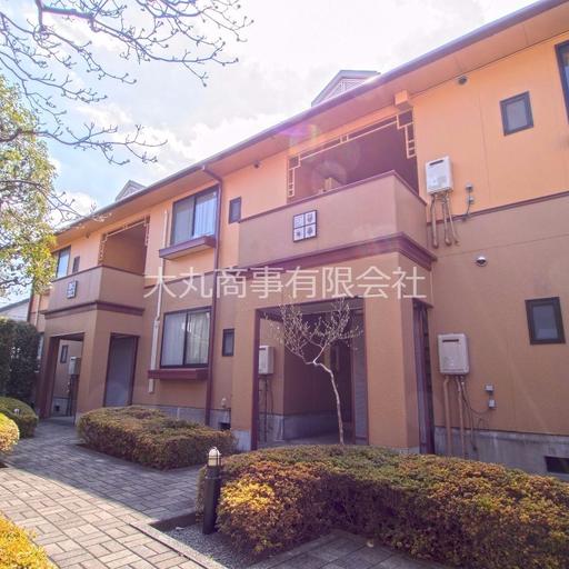 中庭を中心にした建物配置 建物の出入口はすべて中庭経由となります