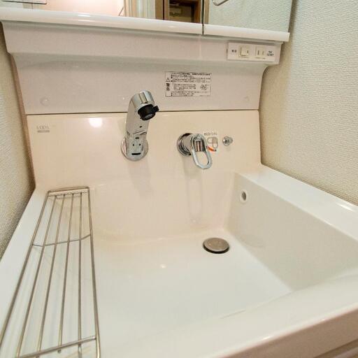掃除がラクな洗面台 汚れがちな水栓立ち上がりが無いので、清潔に保てます