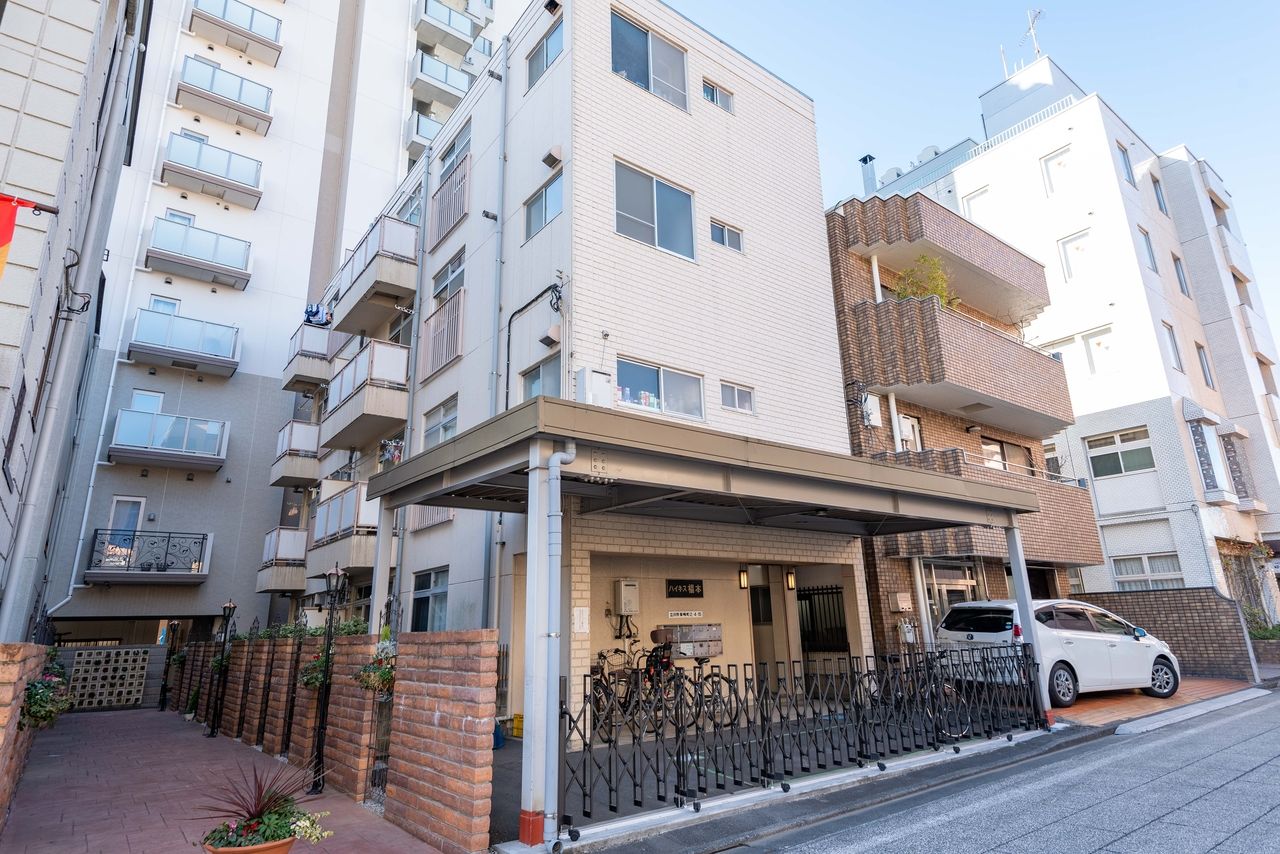 立川駅南口に立地するマンション