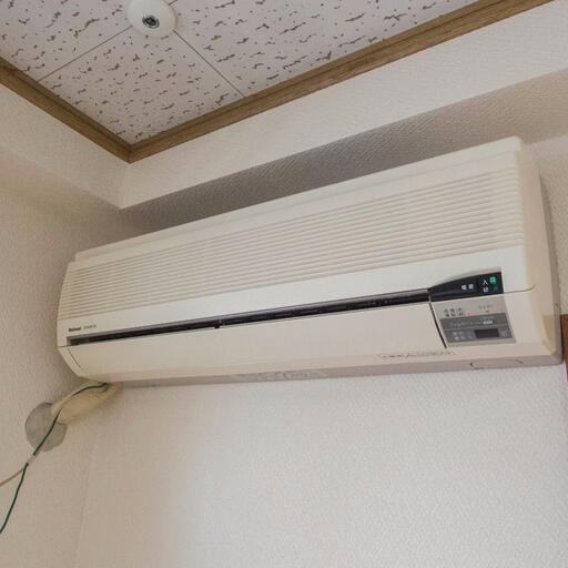 エアコン(東側洋室) ナショナル、1999年製(品番:CS-SG22Y-W)